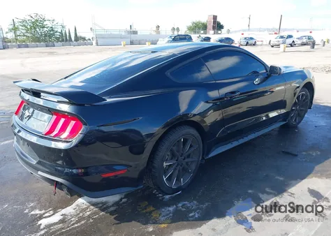 2018 Ford Mustang Ecoboost z USA, uszkodzony, nr VIN 1FA6P8TH3J5110847